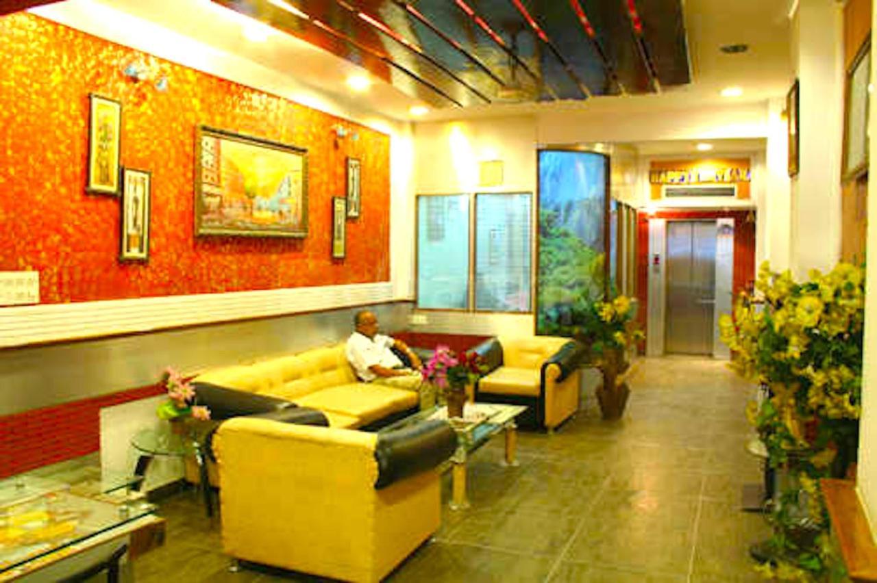 Hotel Milan Deluxe Nuova Delhi Esterno foto